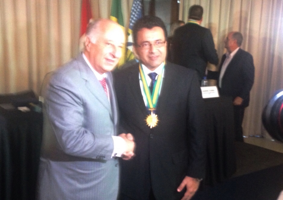 Presidente do Confiança recebe Medalha João Havelange